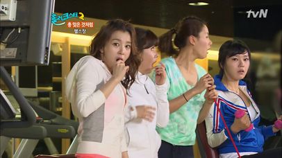 초절정 섹시녀를 발견한 외롭고 찌질한 전투! ＜총 맞은 것처럼＞ | 네이트 TV