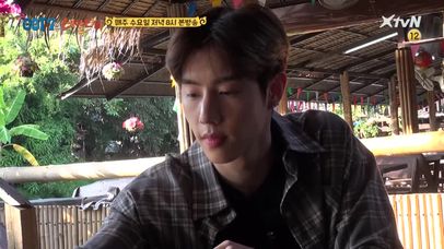 5화 비하인드! 마크-진영의 먹방 도전기! 투구게 맛이 어때? | 네이트 TV
