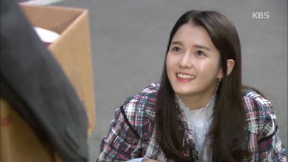 남보라, 풀어진 이은형 신발끈 묶어주며 ＂일이 잘 풀릴건가봐요~＂. | 네이트 TV