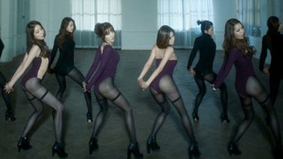 [걸그룹 파격노출②] ＂파격 넘어 민망＂…스텔라, 노골적 섹시미 강조 | 네이트 TV